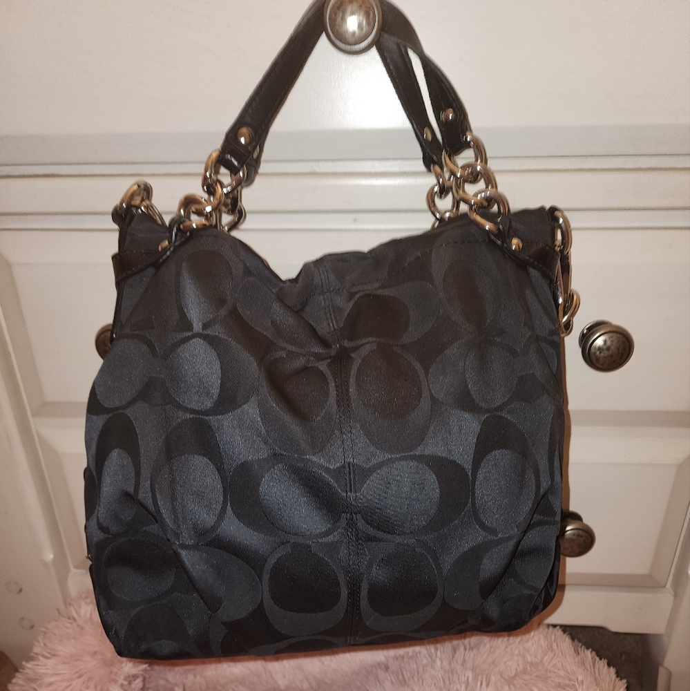 EUC Coach Handbag! - Picture 4 of 6